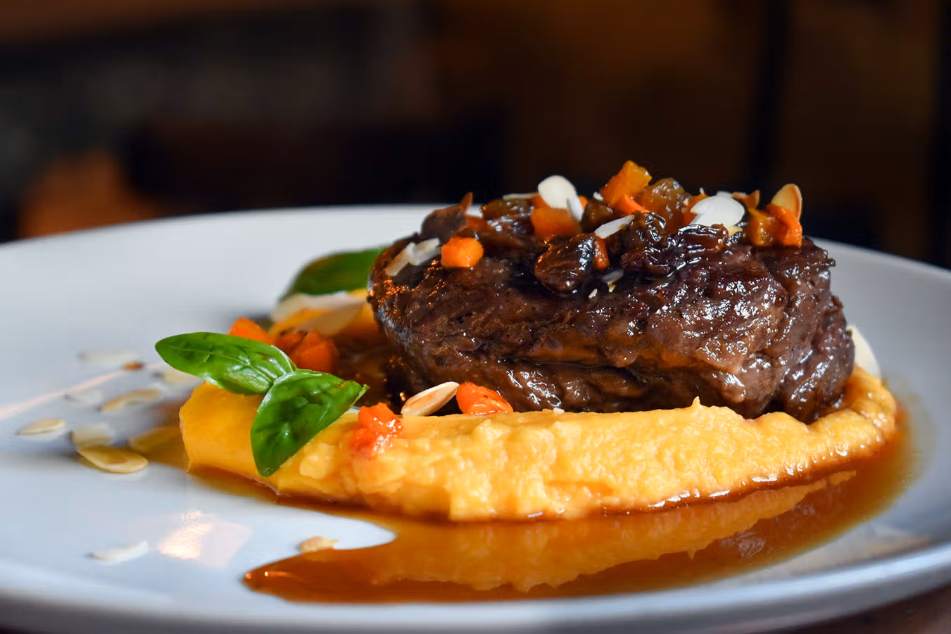 Prato refinado em restaurante de Brasília